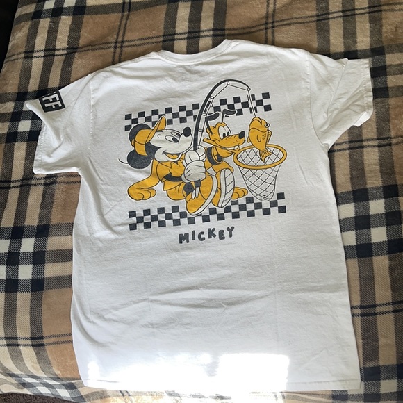 🔥🔥MIKEY MOUSE SHIRT🔥🔥 - Picture 2 of 5